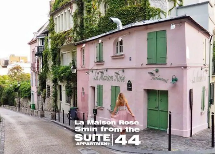 Elegant In Montmartre By An Architect